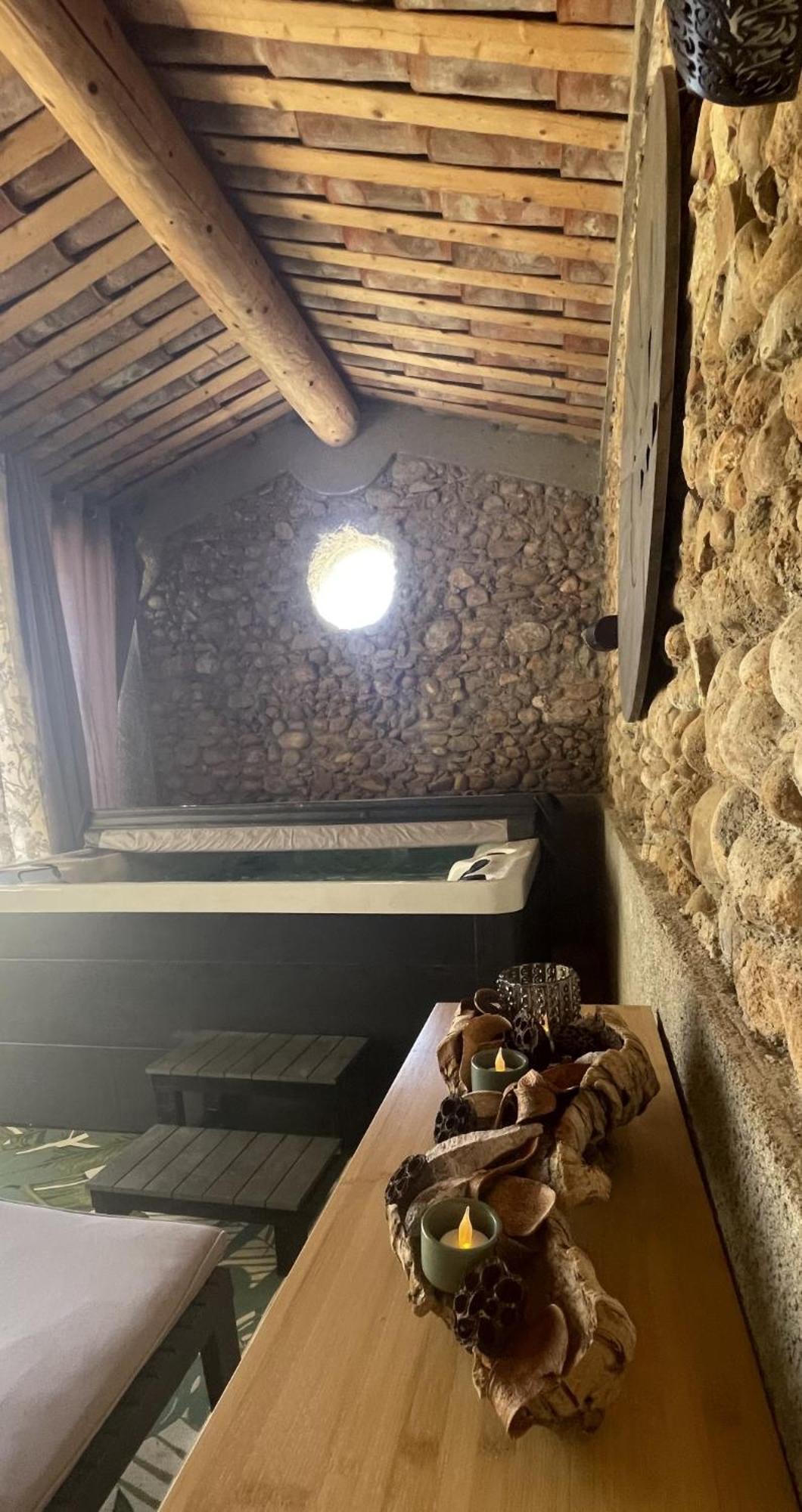 Les Mazets Du Pas Otel Gréoux-les-Bains Dış mekan fotoğraf