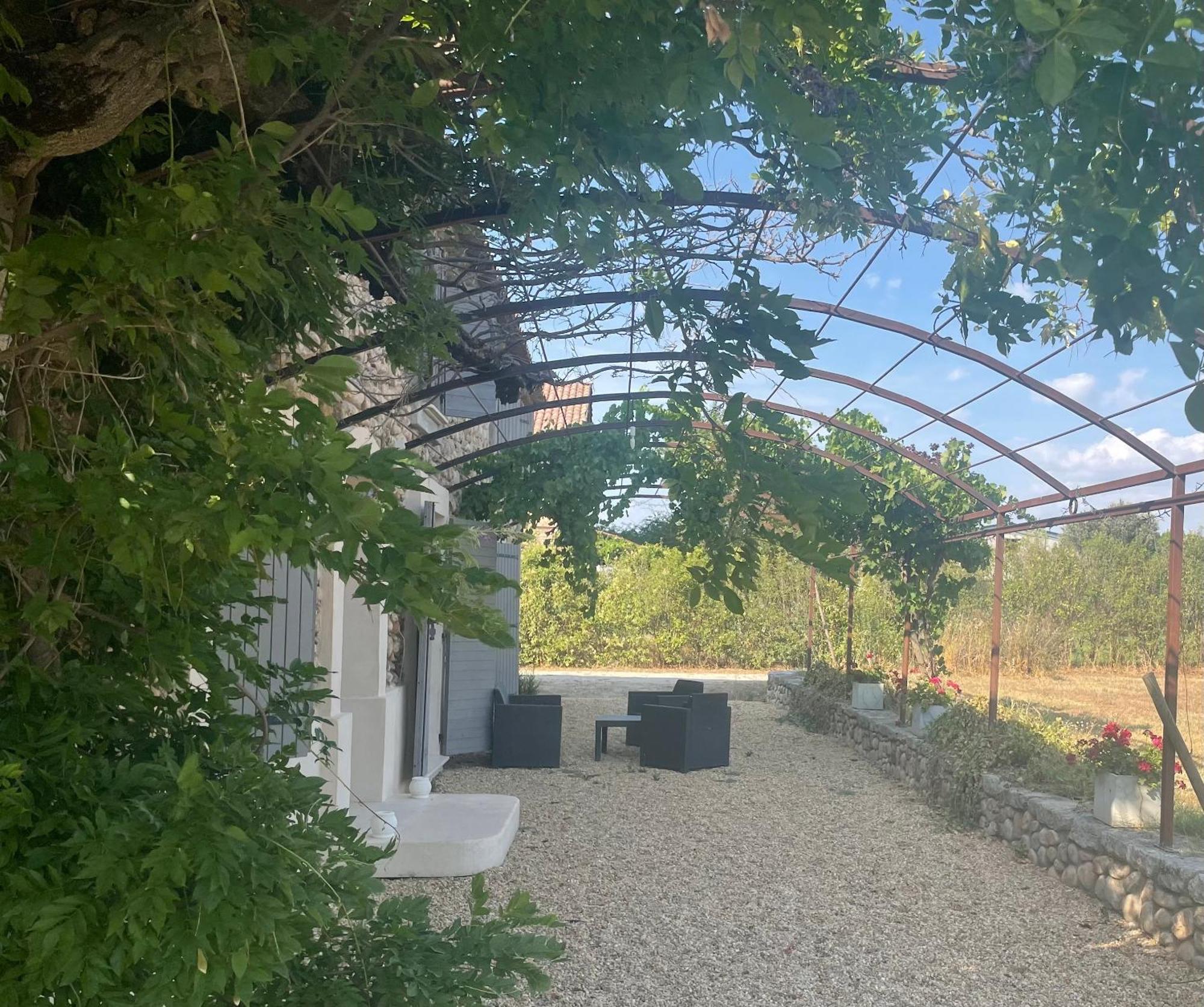Les Mazets Du Pas Otel Gréoux-les-Bains Dış mekan fotoğraf