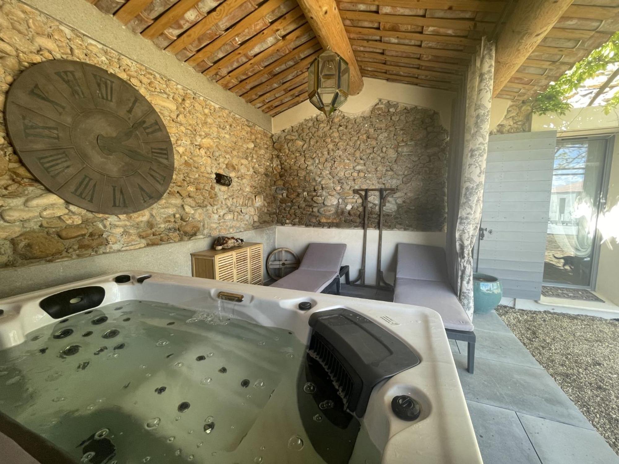 Les Mazets Du Pas Otel Gréoux-les-Bains Dış mekan fotoğraf